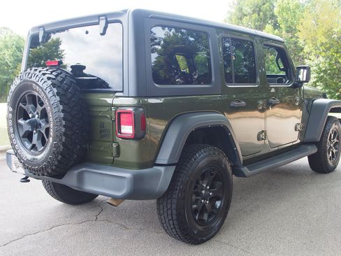 Used 2022 Jeep Wrangler Unlimited Sport AWD/4WD image 7