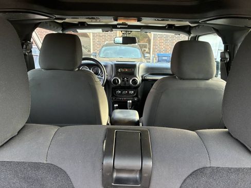 Used 2016 Jeep Wrangler Sport w/ Quick Order Package 24S AWD/4WD image 24