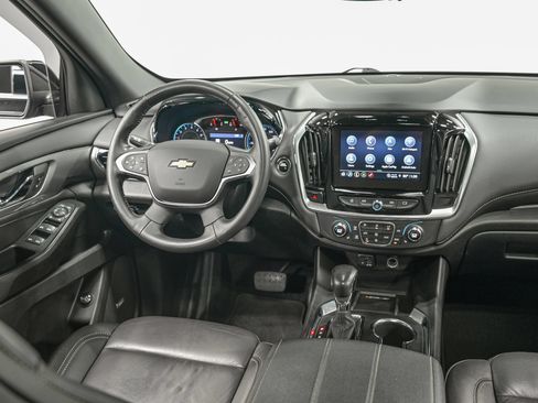 Used 2022 Chevrolet Traverse LT w/ LT Premium Package AWD/4WD image 30