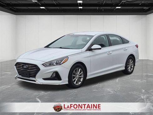 Used 2018 Hyundai Sonata SE FWD image 1