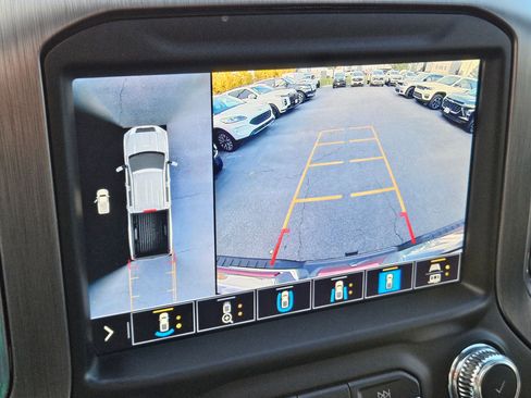 Used 2022 GMC Sierra 2500 Denali w/ Denali Black Diamond Edition image 27