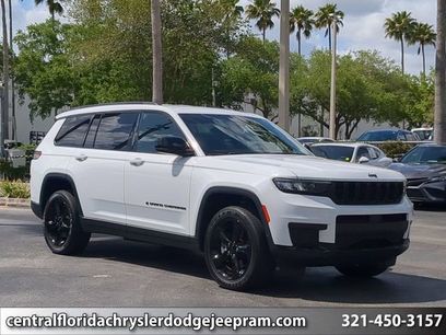 Used 2023 Jeep Grand Cherokee L Laredo