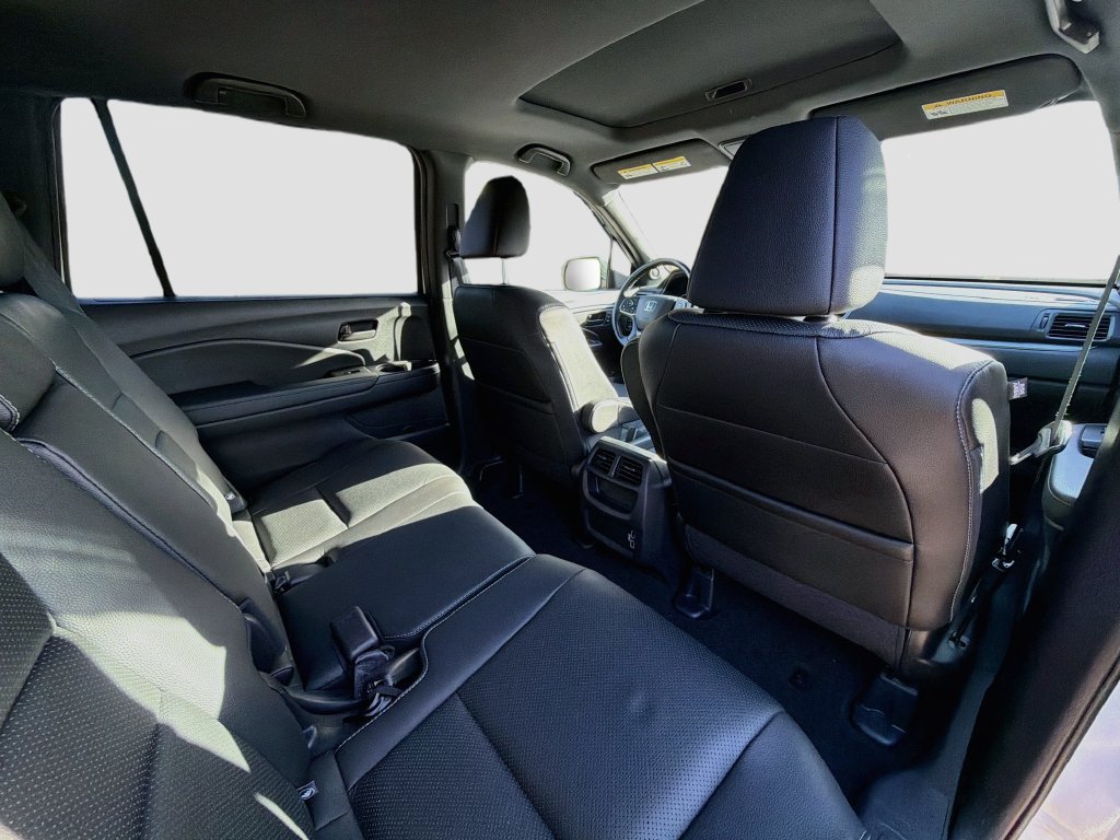 Used 2023 Honda Passport EX-L image 29