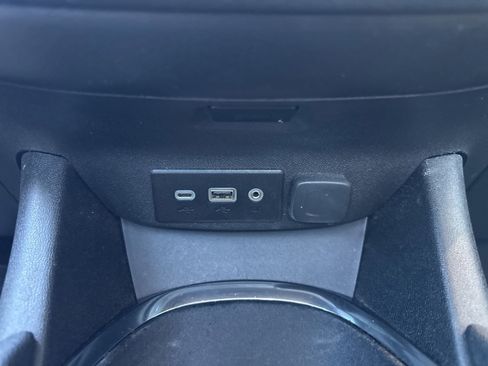 Used 2020 Chevrolet Malibu LT FWD image 21