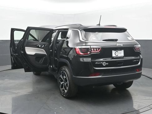 New 2026 Jeep Compass Limited w/ Sun, Sound & Navigation Group AWD/4WD image 59