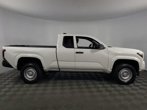 Used 2024 Toyota Tacoma SR RWD image 10