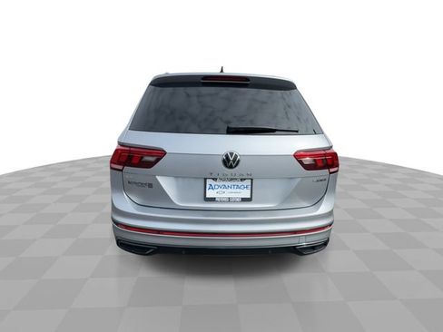 Used 2022 Volkswagen Tiguan SE R-Line image 7