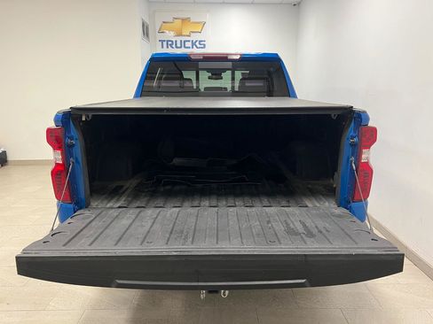 Used 2024 Chevrolet Silverado 1500 LT AWD/4WD image 17