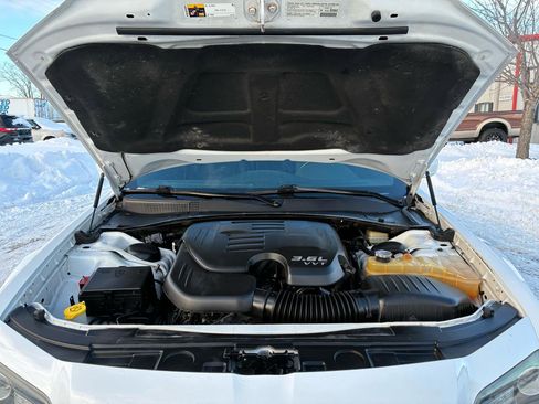 Used 2013 Chrysler 300 S image 33