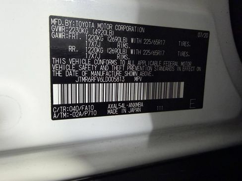 Used 2020 Toyota RAV4 XLE w/ XLE Grade Weather Package AWD/4WD image 33