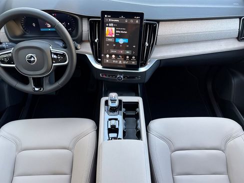 Used 2026 Volvo XC90 B5 Core w/ Protection Package image 3