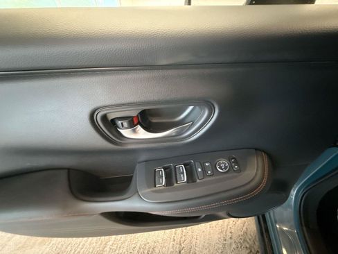 Used 2024 Honda HR-V Sport image 15