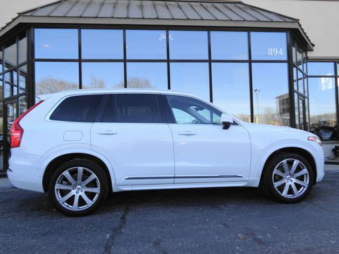 Used 2017 Volvo XC90 T8 Inscription w/ Vision Package image 4
