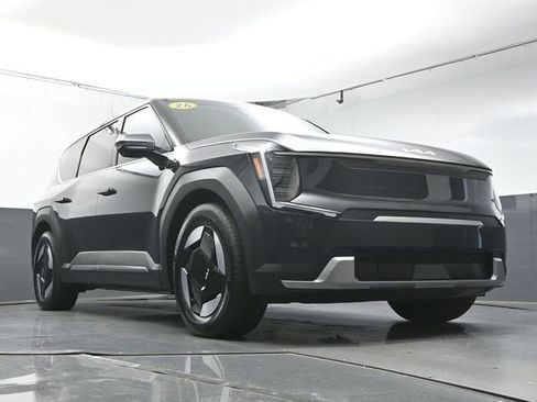 Used 2026 Kia EV9 Light RWD image 37