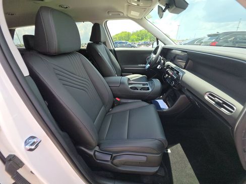 Used 2026 Hyundai Palisade SEL FWD image 8