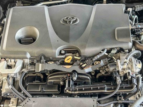 Used 2022 Toyota Camry SE FWD image 27