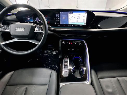 Used 2025 Audi Q5 Premium w/ Convenience Package AWD/4WD image 16