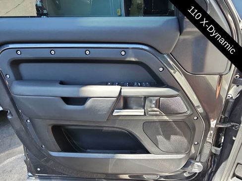 Used 2025 Land Rover Defender 110 X-Dynamic SE AWD/4WD image 28