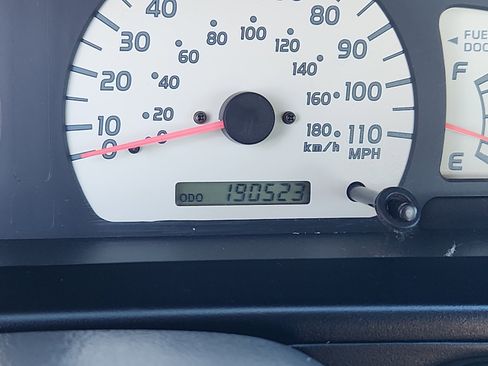 Used 2004 Toyota Tacoma 4x4 Xtracab V6 image 11