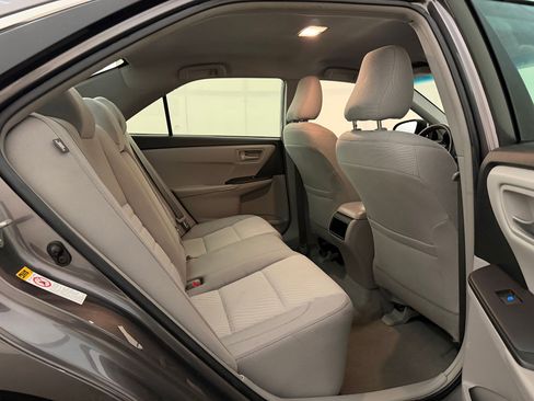 Used 2016 Toyota Camry LE FWD image 26