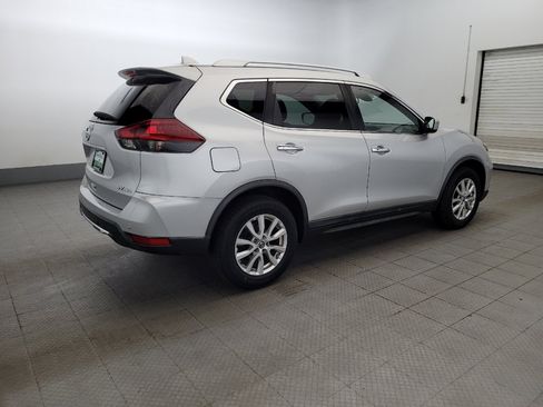 Used 2020 Nissan Rogue SV AWD/4WD image 10