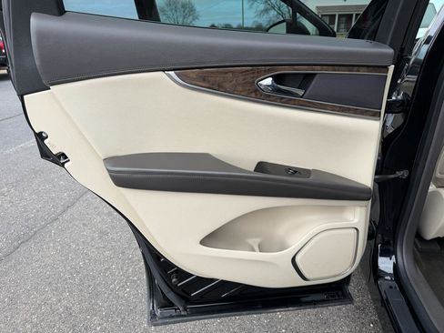 Used 2017 Lincoln MKX Reserve w/ Lincoln MKX Climate Package image 11