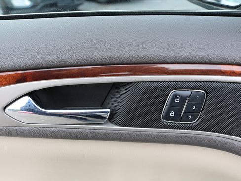 Used 2016 Lincoln MKZ image 14