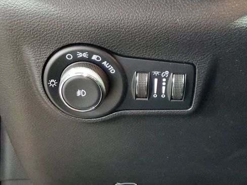 Used 2025 Jeep Compass Limited AWD/4WD image 21