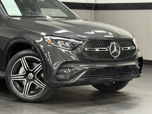 Certified 2023 Mercedes-Benz GLC 300 image 3