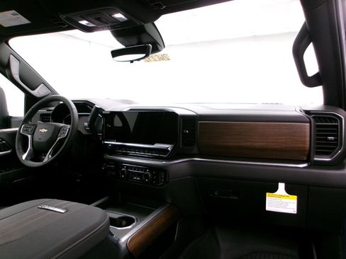 New 2026 Chevrolet Silverado 2500 High Country w/ Technology Package AWD/4WD image 3