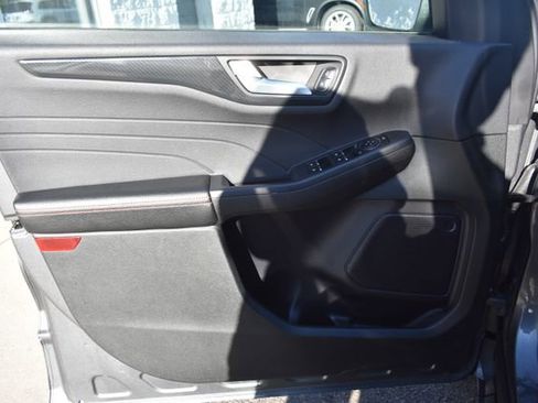 Used 2023 Ford Escape ST-Line AWD/4WD image 18