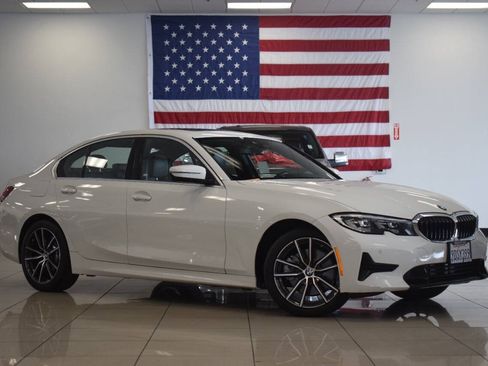 Used 2019 BMW 330i Sedan w/ Driving Assistance Package RWD image 2