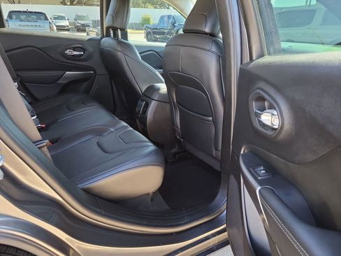 Used 2022 Jeep Cherokee Latitude Lux image 25