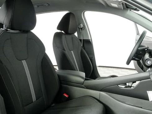 New 2026 Hyundai Elantra SE image 47