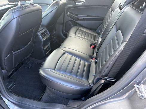 Used 2024 Ford Edge SEL AWD/4WD image 30