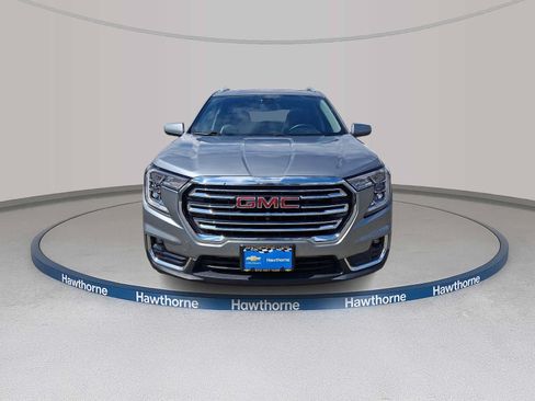 Used 2023 GMC Terrain SLT w/ Infotainment Package II AWD/4WD image 2