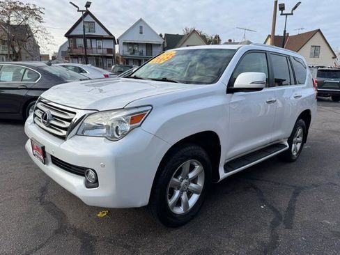 Used 2011 Lexus GX 460 image 3
