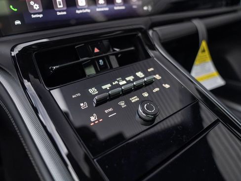 New 2026 Porsche Panamera 4S image 22