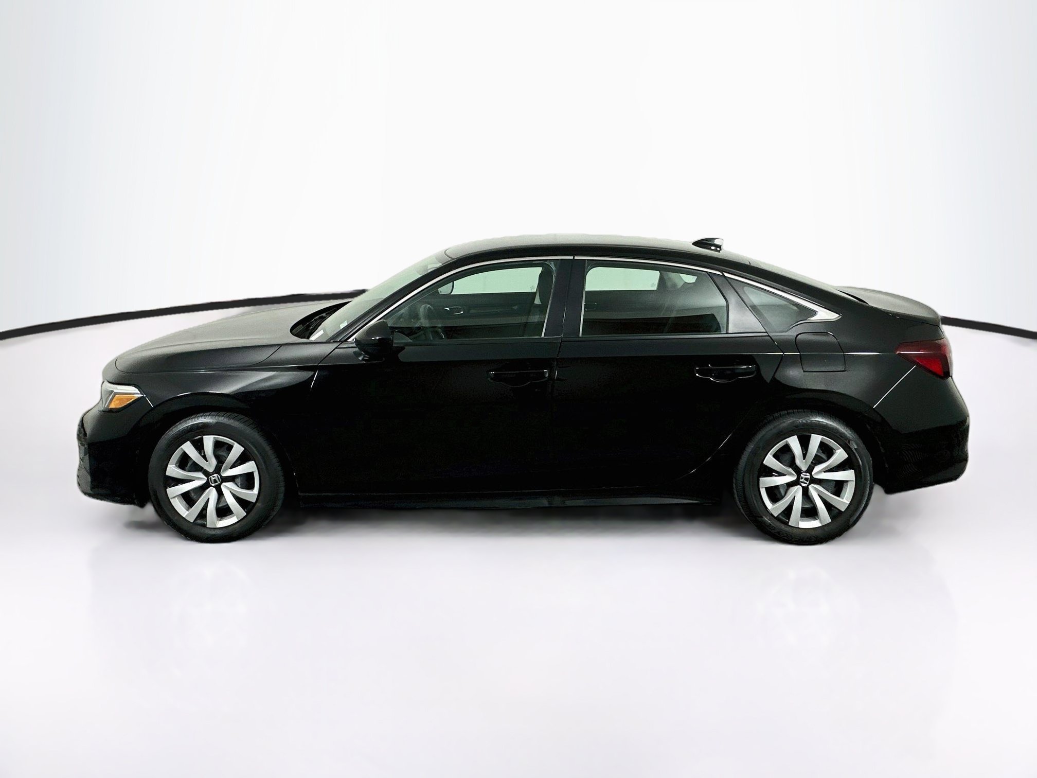 Used 2025 Honda Civic LX image 4