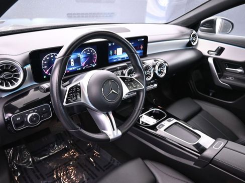 Used 2025 Mercedes-Benz CLA 250 4MATIC image 19