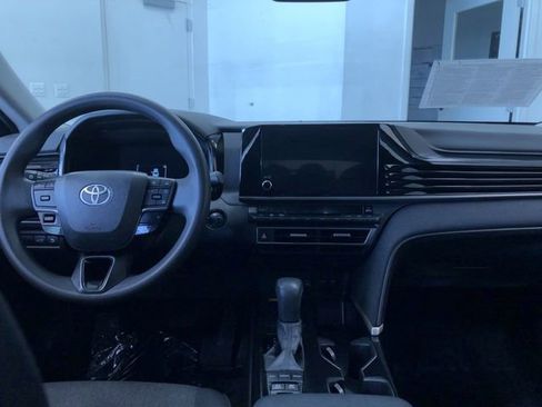 Certified 2025 Toyota Camry LE image 17
