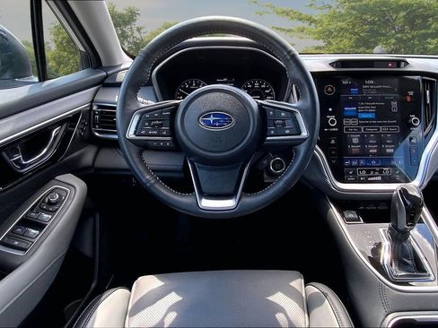 Used 2025 Subaru Outback Limited AWD/4WD image 8