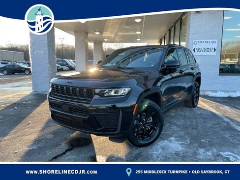 New 2026 Jeep Grand Cherokee Altitude AWD/4WD image 1