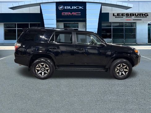 Used 2024 Toyota 4Runner TRD Off-Road Premium image 8