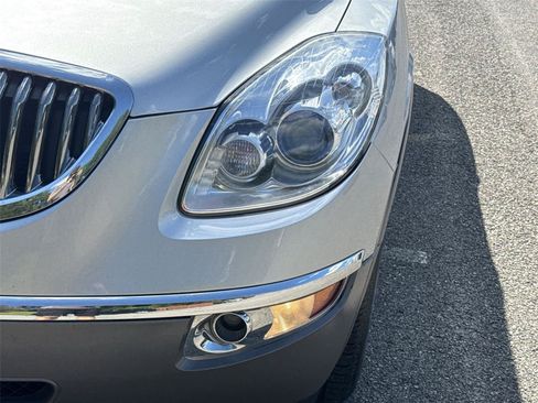 Used 2011 Buick Enclave CXL w/ Trailering Provision Package AWD/4WD image 9