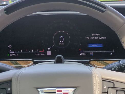 Used 2021 Cadillac Escalade Sport Platinum image 33