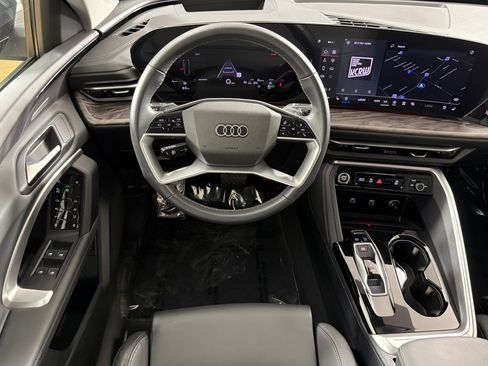 Used 2025 Audi Q5 Premium Plus w/ Premium Plus AWD/4WD image 13