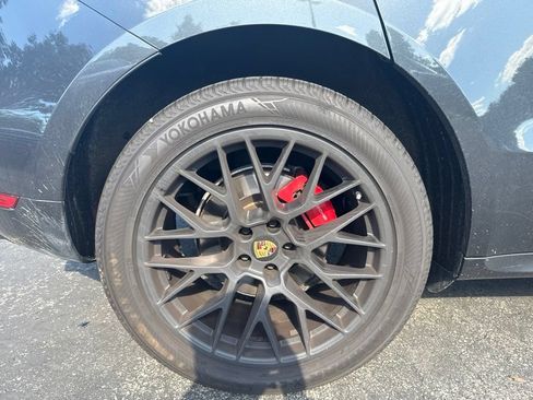 Used 2017 Porsche Macan GTS AWD/4WD image 10