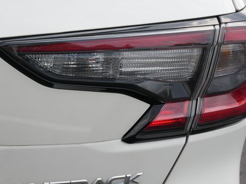 Certified 2024 Subaru Outback Limited AWD/4WD image 17