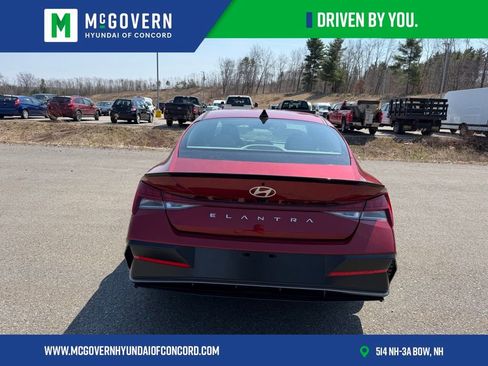 New 2026 Hyundai Elantra SEL Sport Premium FWD image 4